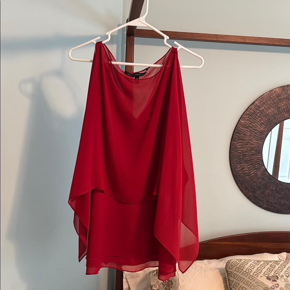 White House Black Market Red Tank and Overlay, Size XS